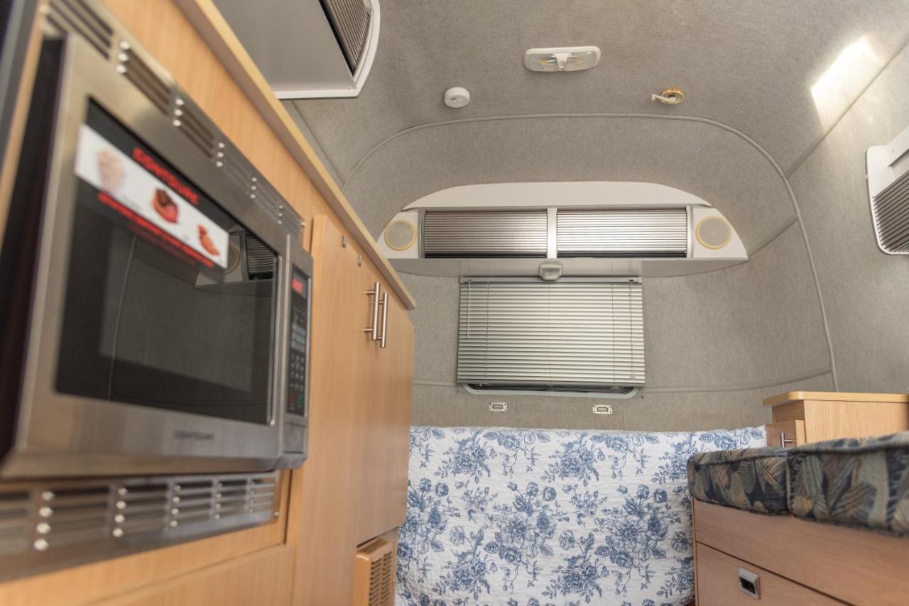 Airstream In The Center Of It All Miami Exteriör bild